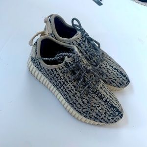 Adidas Yeezy Boost - men’s size 5 women’s size 7